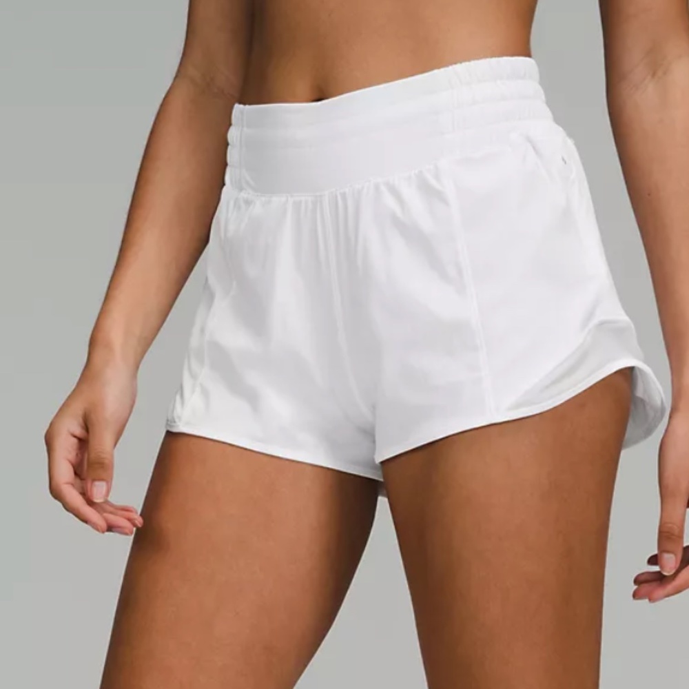 Lulu lemon White Hotty Hot High-Rise Lined Short 2.5"